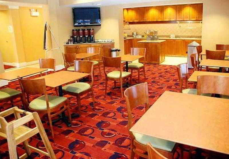 Residence Inn Lafayette Airport Restoran gambar